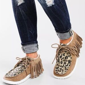 NEW !  Very G Leopard print fringe shoes